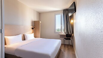 Kyriad ECO - Montreuil