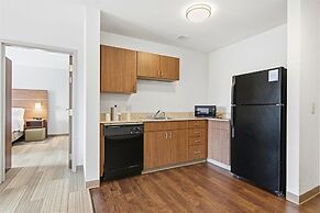 Holiday Inn Express & Suites Bethlehem Arpt-Allentown Area
