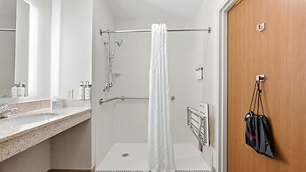 Holiday Inn Express & Suites Bethlehem Arpt-Allentown Area