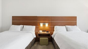 Holiday Inn Express & Suites Bethlehem Arpt-Allentown Area