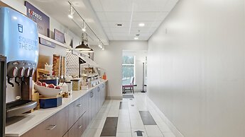 Holiday Inn Express & Suites Bethlehem Arpt-Allentown Area
