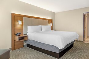 Holiday Inn Express Hotel & Suites Hillview by IHG