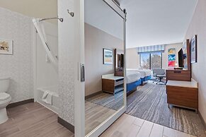 Hampton Inn & Suites Greeley