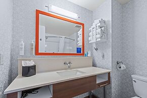 Hampton Inn & Suites Greeley