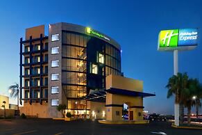 Holiday Inn Express Nuevo Laredo by IHG