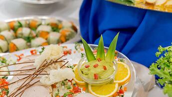 Perla del Golfo Resort