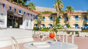 Perla del Golfo Resort