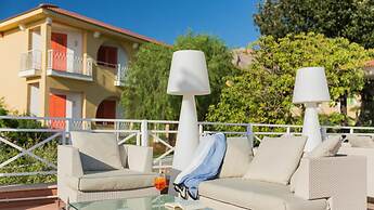 Perla del Golfo Resort