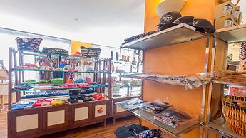 Perla del Golfo Resort