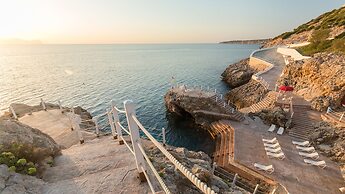 Perla del Golfo Resort