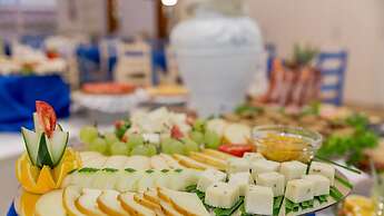 Perla del Golfo Resort