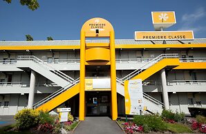 Première Classe Versailles - St Cyr l'Ecole