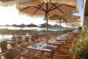 Mangia's Santa Teresa Sardinia, Curio Collection by Hilton