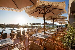 Mangia's Santa Teresa Sardinia, Curio Collection by Hilton