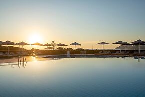 Mangia's Santa Teresa Sardinia, Curio Collection by Hilton