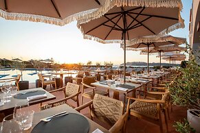 Mangia's Santa Teresa Sardinia, Curio Collection by Hilton