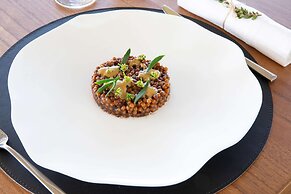 Mangia's Santa Teresa Sardinia, Curio Collection by Hilton