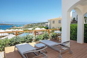 Mangia's Santa Teresa Sardinia, Curio Collection by Hilton