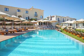 Mangia's Santa Teresa Sardinia, Curio Collection by Hilton