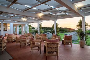 Mangia's Santa Teresa Sardinia, Curio Collection by Hilton