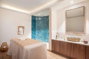 Mangia's Santa Teresa Sardinia, Curio Collection by Hilton