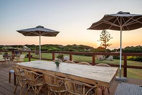 Mangia's Santa Teresa Sardinia, Curio Collection by Hilton