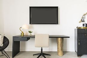 Kimpton Angler's Hotel by IHG