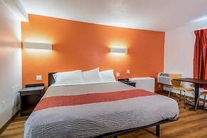 Motel 6 Schenectady, NY