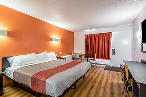 Motel 6 Schenectady, NY