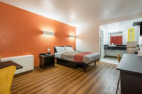 Motel 6 Schenectady, NY