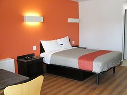 Motel 6 Schenectady, NY