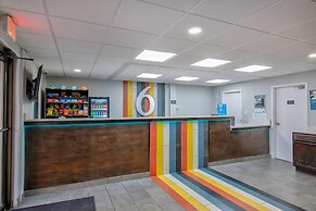 Studio 6 Jackson, MS - I-55