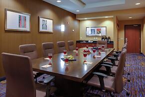 Courtyard by Marriott Republic Aprt Long Island/Farmingdale