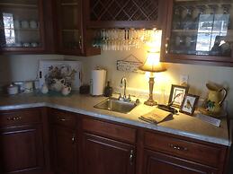 Bradford House Bed & Breakfast