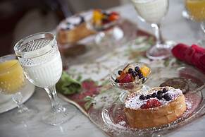 Bradford House Bed & Breakfast