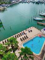 Pier House 60 Clearwater Beach Marina Hotel