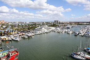Pier House 60 Clearwater Beach Marina Hotel