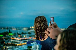 Pier House 60 Clearwater Beach Marina Hotel