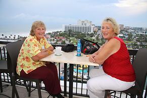 Pier House 60 Clearwater Beach Marina Hotel