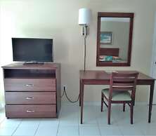 Royal Islander Hotel