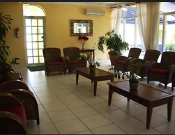 Royal Islander Hotel