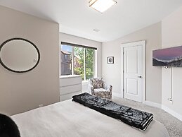 Bear Hollow Village by All Seasons Resort Lodging