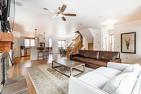 Bear Hollow Village by All Seasons Resort Lodging