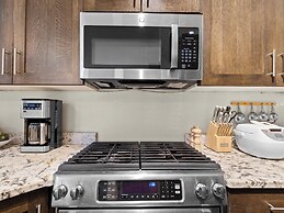 Bear Hollow Village by All Seasons Resort Lodging