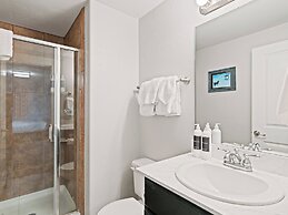 Bear Hollow Village by All Seasons Resort Lodging