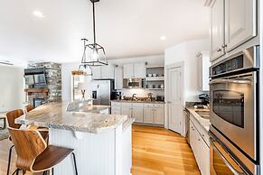 Bear Hollow Village by All Seasons Resort Lodging