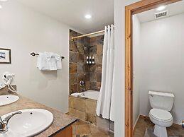 Bear Hollow Village by All Seasons Resort Lodging