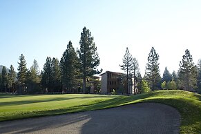 Obsidian Residence Club