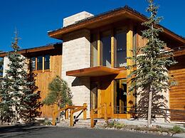 Obsidian Residence Club