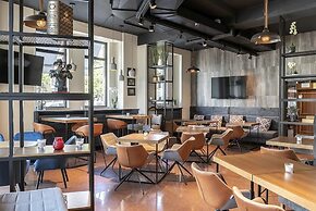 Maxim Boutique Hotel